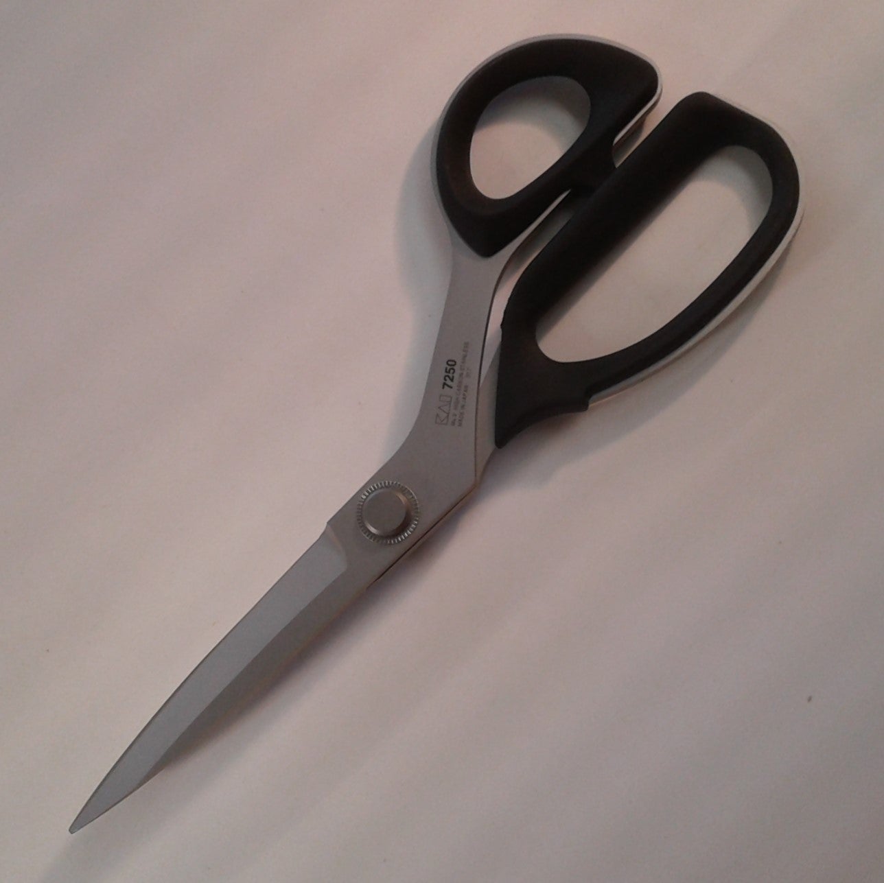 Kai #7250 Professional Scissors 10